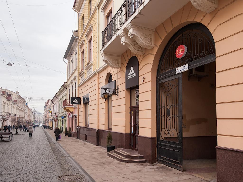 Like Hostel Chernivtsi Bagian luar foto