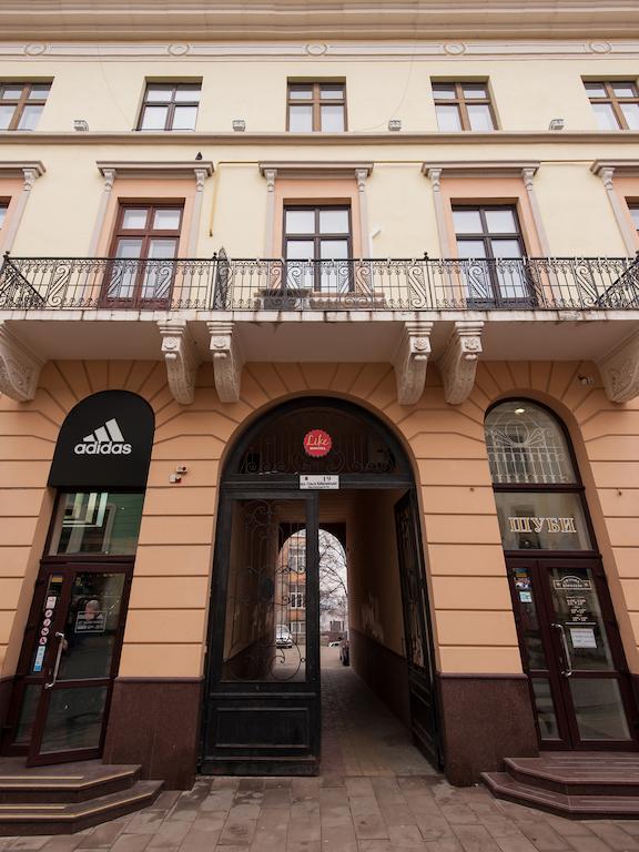 Like Hostel Chernivtsi Bagian luar foto